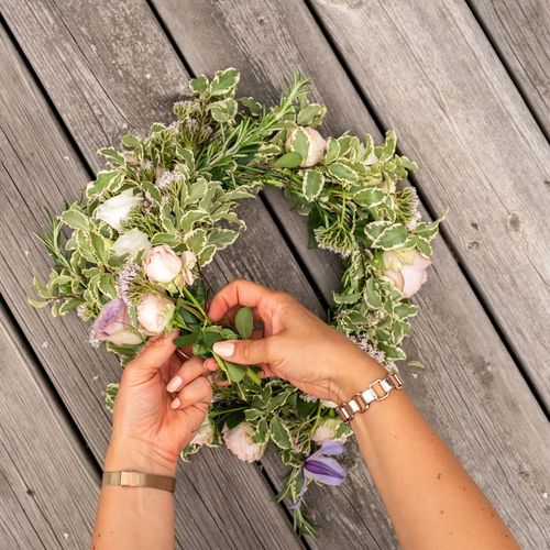 Midsomar Flower Crowns & The Secrets of Nature